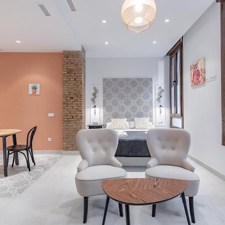 Gorgeous Apartment Close To City Centre Valencia Exterior photo