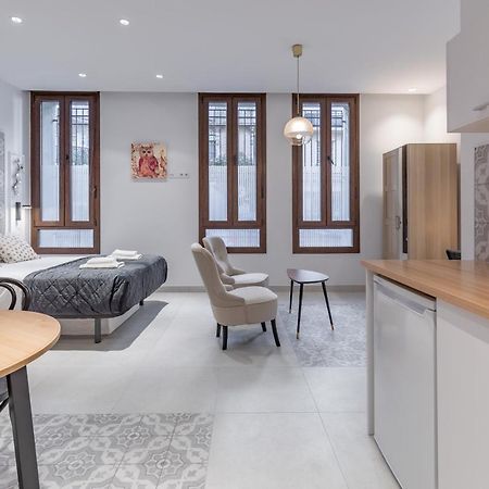 Gorgeous Apartment Close To City Centre Valencia Exterior photo